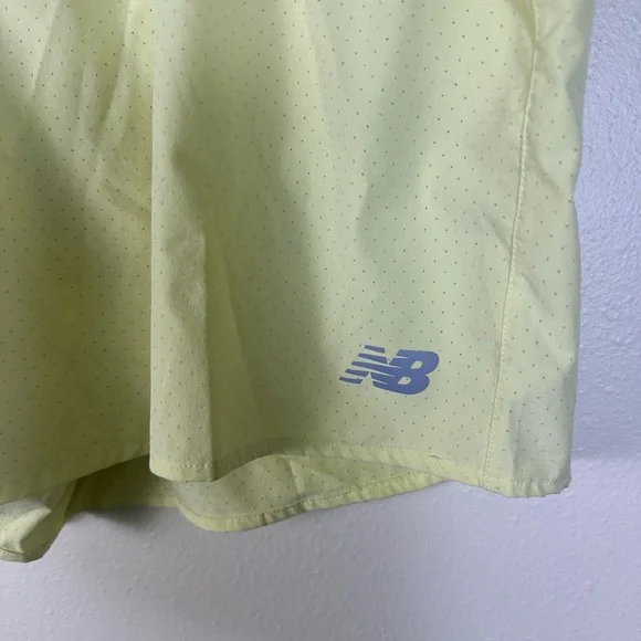 NEW BALANCE Womens L Activewear Running RC Seamless 3 Inch Breathable Shorts - Picture 4 of 8